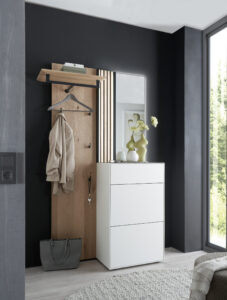 Der Flur ist die Visitenkarte eines Zuhauses. Hier entsteht der erste Eindruck bei den Gästen. Foto: IPM/Hartmann Möbelwerke